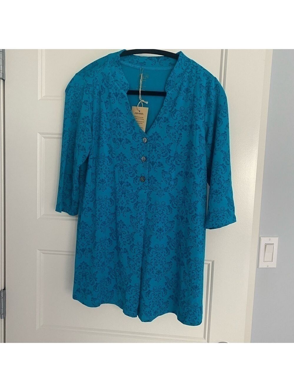 BLUE sky tunic size small